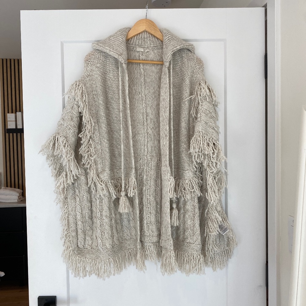 GAP boho knit sweater poncho